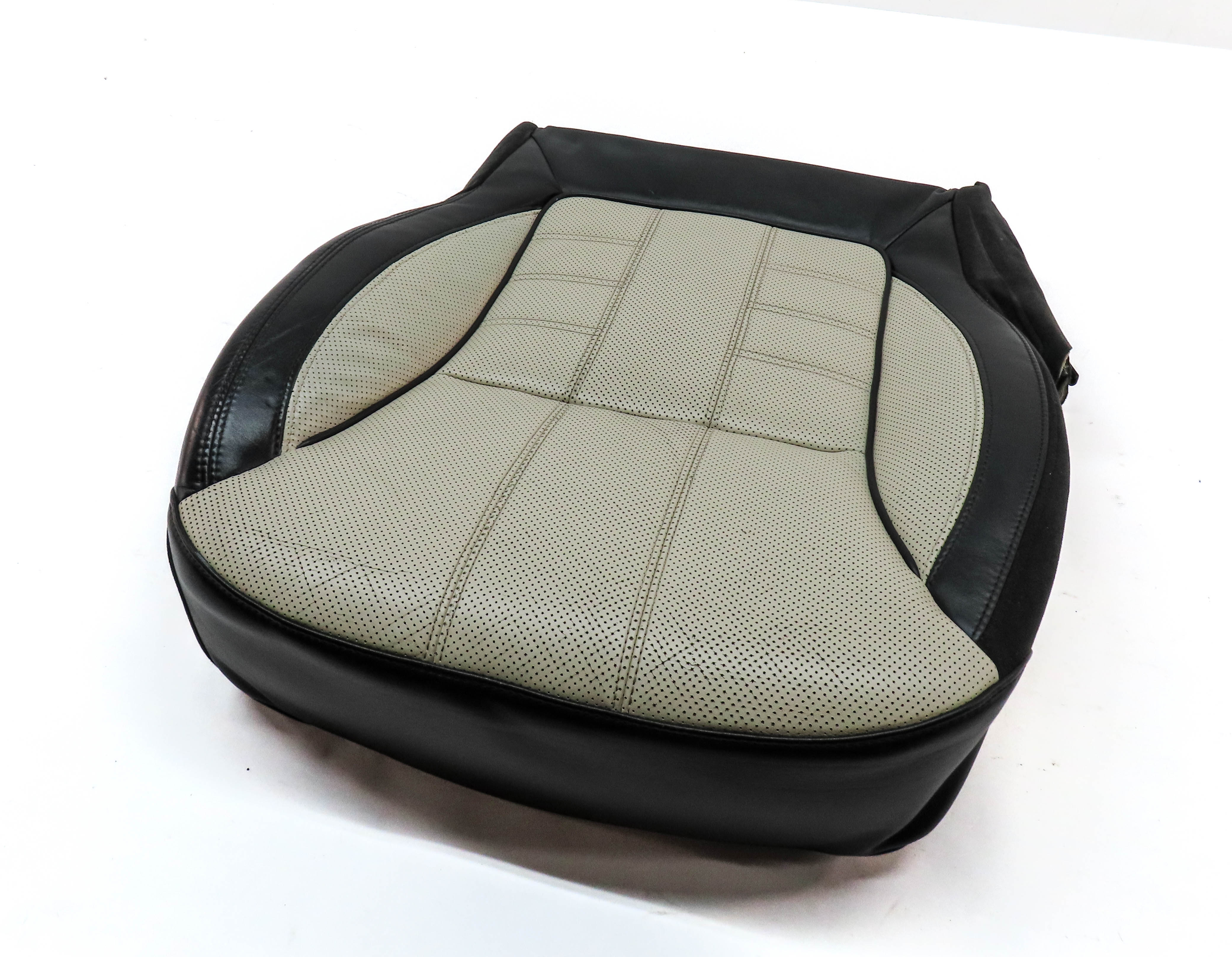 14-20 RANGE ROVER SPORT L494 FRONT RIGHT LOWER BOTTOM SEAT CUSHION (Ebony/Ivory) — exact item pictured